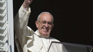 El Papa en Fiesta de la Transfiguración invita a dejar lo mundano y servir al necesitado