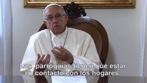 VIDEO#9 intenciones de oración 2017: El Papa pide a parroquias no ser oficinas funcionales