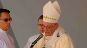 Papa Francisco reza por afectados de terremoto en México y huracán Irma