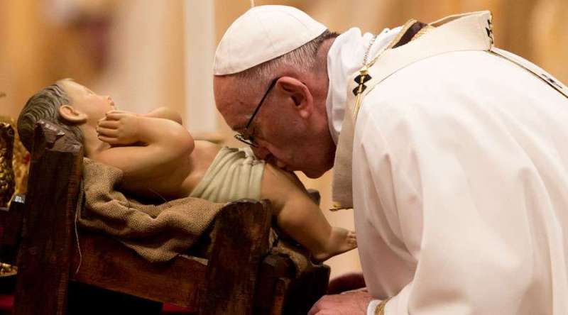 Papa Francisco: Dios se ha hecho Niño para estar más cerca de nosotros