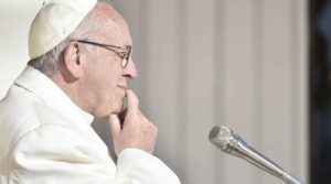 Ecumenismo es esencial para hacer frente a secularización de la sociedad, dice el Papa