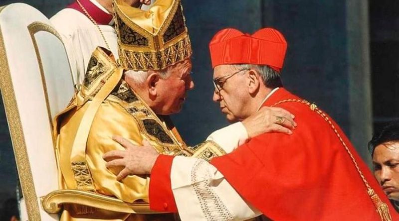 Hoy hace 17 años San Juan Pablo II creó cardenal al ahora Papa Francisco [VIDEO]