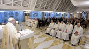 Papa Francisco asegura que no se puede evangelizar desde el sillón y propone 3 claves