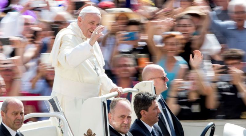 El Papa destaca la importancia de la Confirmación para la unidad de la Iglesia