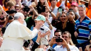Papa Francisco: Difundamos el perfume de una vida santa inspirada en el Evangelio