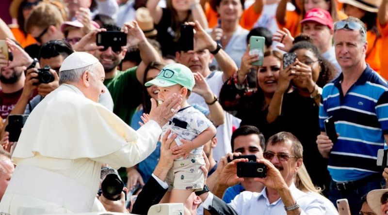 Papa Francisco: Difundamos el perfume de una vida santa inspirada en el Evangelio