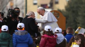 Los abuelos son un tesoro para la familia, recuerda el Papa Francisco