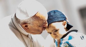 Papa Francisco: El pesebre y el 谩rbol de Navidad portan la luz y ternura de Dios