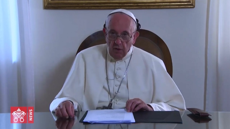 VIDEO Papa Francisco pide frenar el cyberbulling en este mensaje a jóvenes del mundo