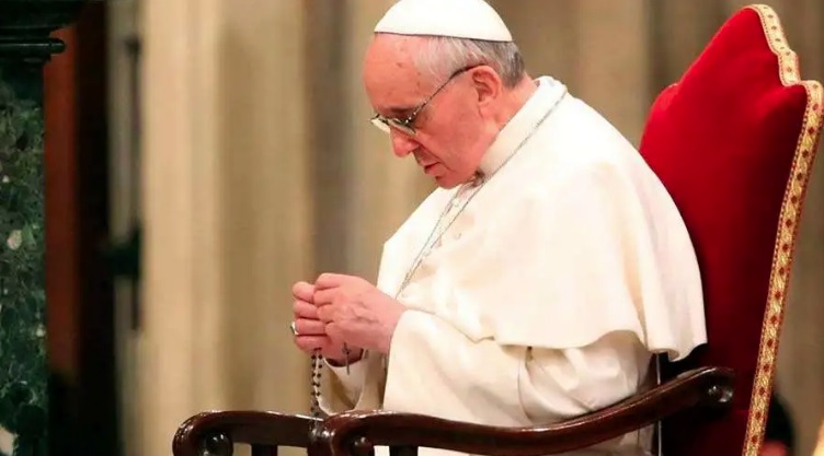 La oración oxigena la vida, no se puede ser cristiano sin rezar, dice el Papa