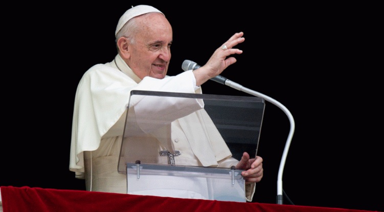 Papa invita a imitar a la Virgen María para no “empantanarse ante los problemas”