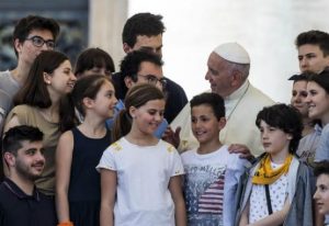 7 consejos del Papa Francisco a los jóvenes para ser testigos de Cristo en el mundo