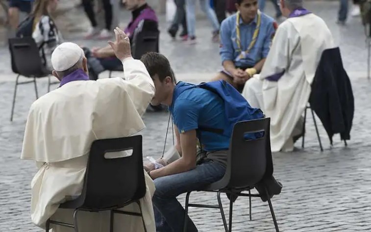 Papa Francisco: La Confesión es el primer paso de nuestro viaje de regreso al Señor